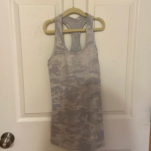Lululemon camo tank